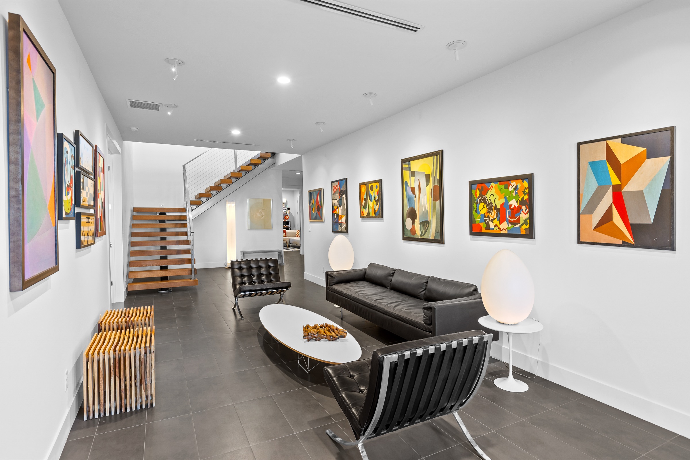 Luxury-Level Listing Media portfolio image 3